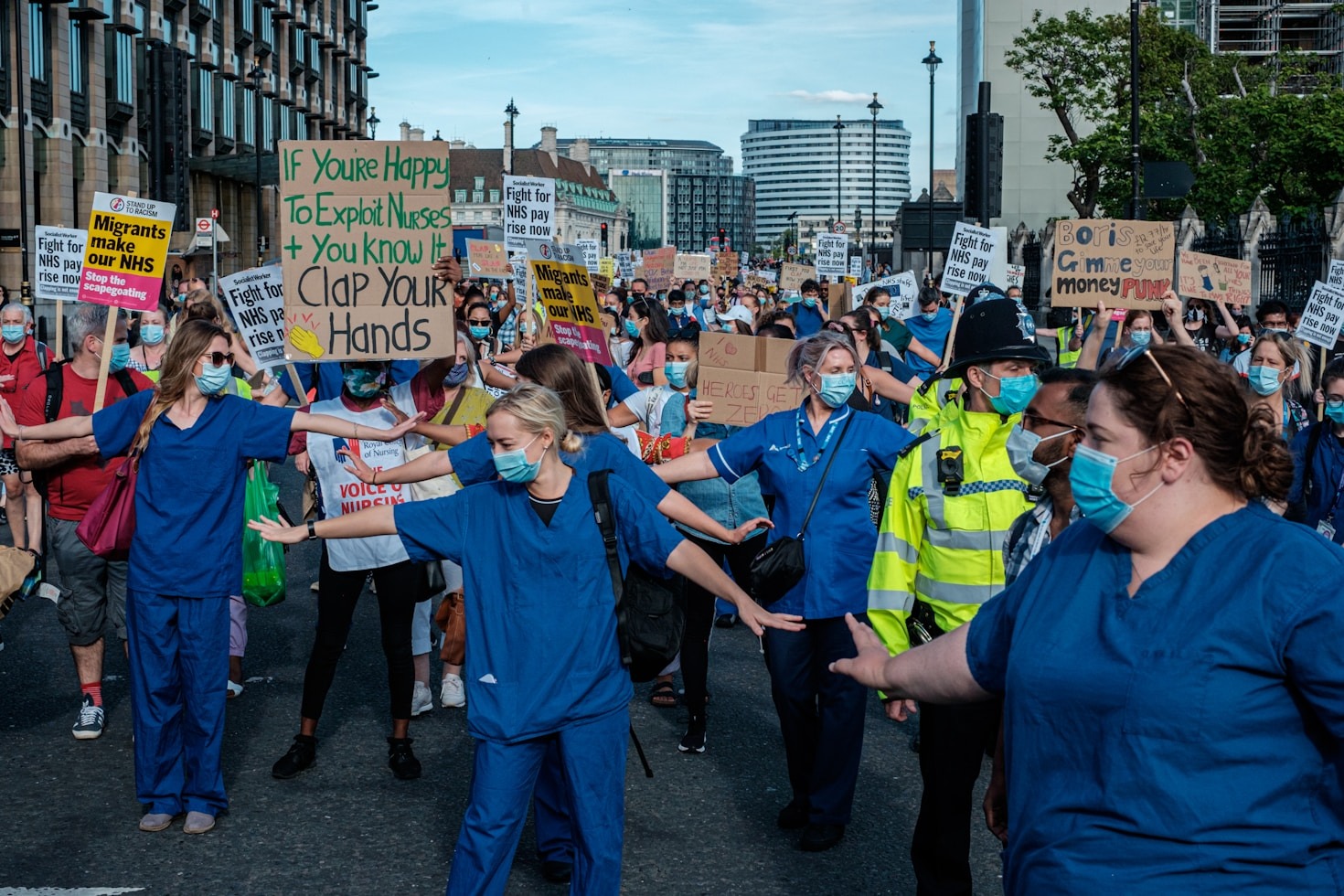 How to Build a Stronger Union Community